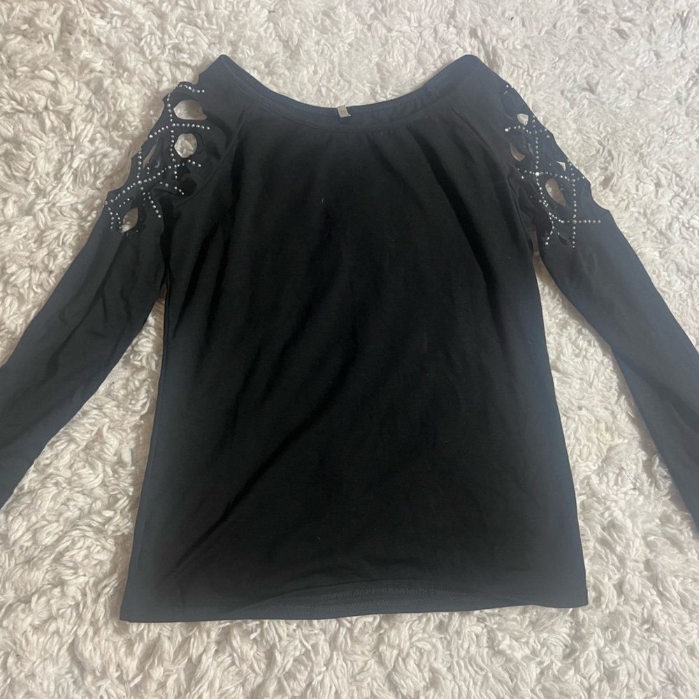 Black long sleeve shirt